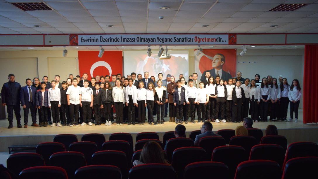 24 KASIM ÖĞRETMENLER GÜNÜ KUTLAMA PROGRAMI GERÇEKLEŞTİRİLDİ.